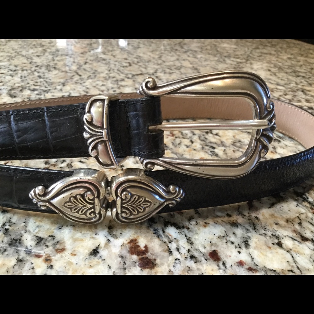 Black VINTAGE Brighton belt.